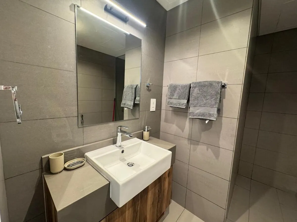 Panaromic Pool View 1Br Apartment Sharjah 0*,